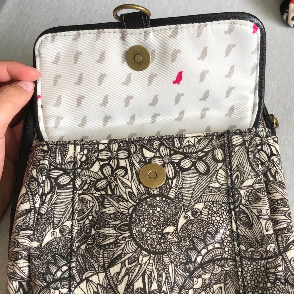 Bags - Picture 2 of 6